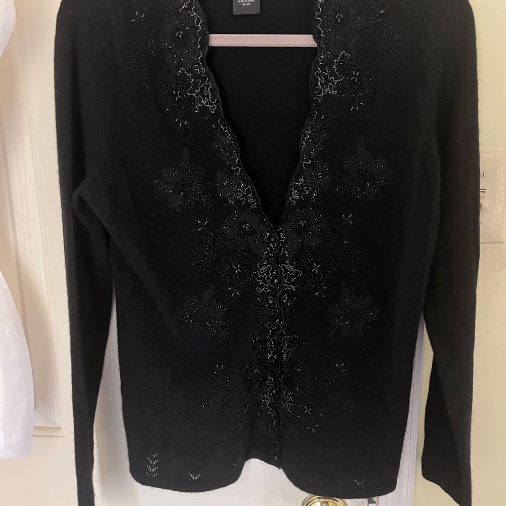 Elegant Black Embroidered Women's Sweater Black SZ M. 100% cashmere. New